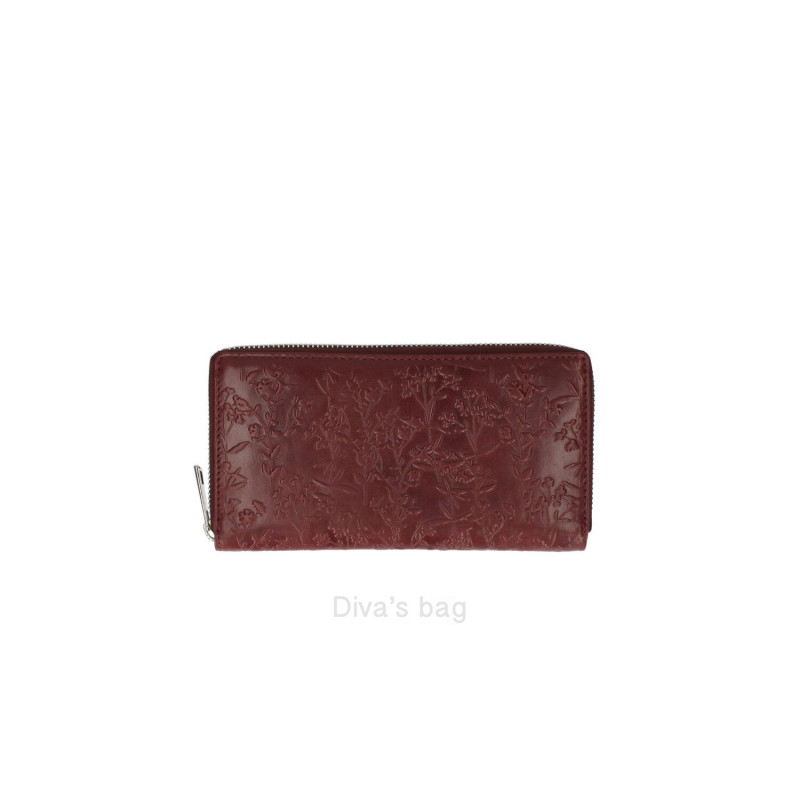 B900